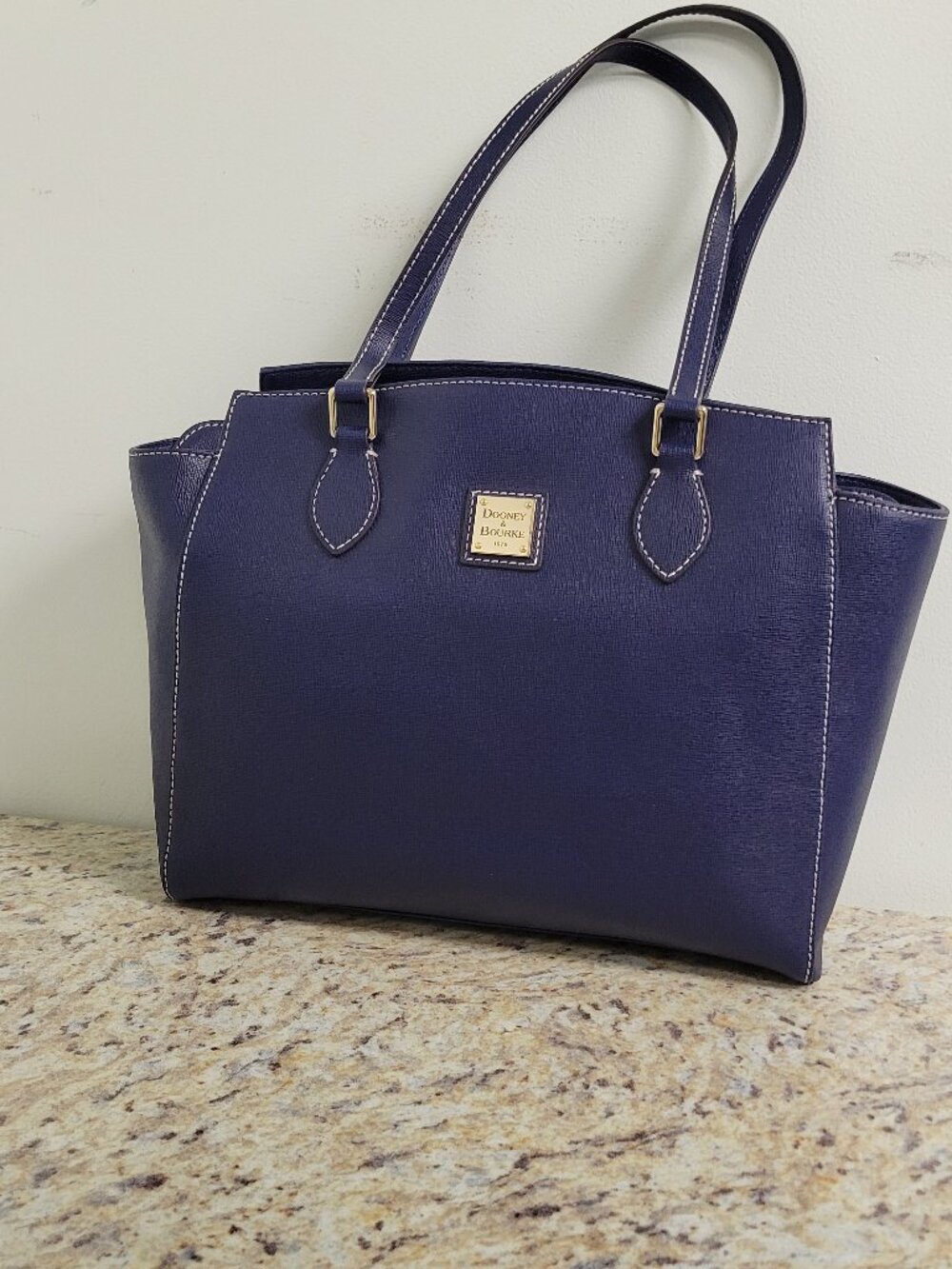 Dooney & Bourke